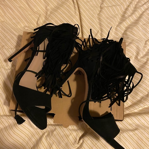 NWT ZARA tassel fringe black suede sandal heel sz 39 - Picture 2 of 7